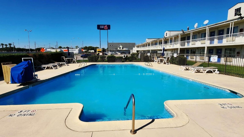 Motel 6-Webster, TX - Houston - Nasa Lake Main image